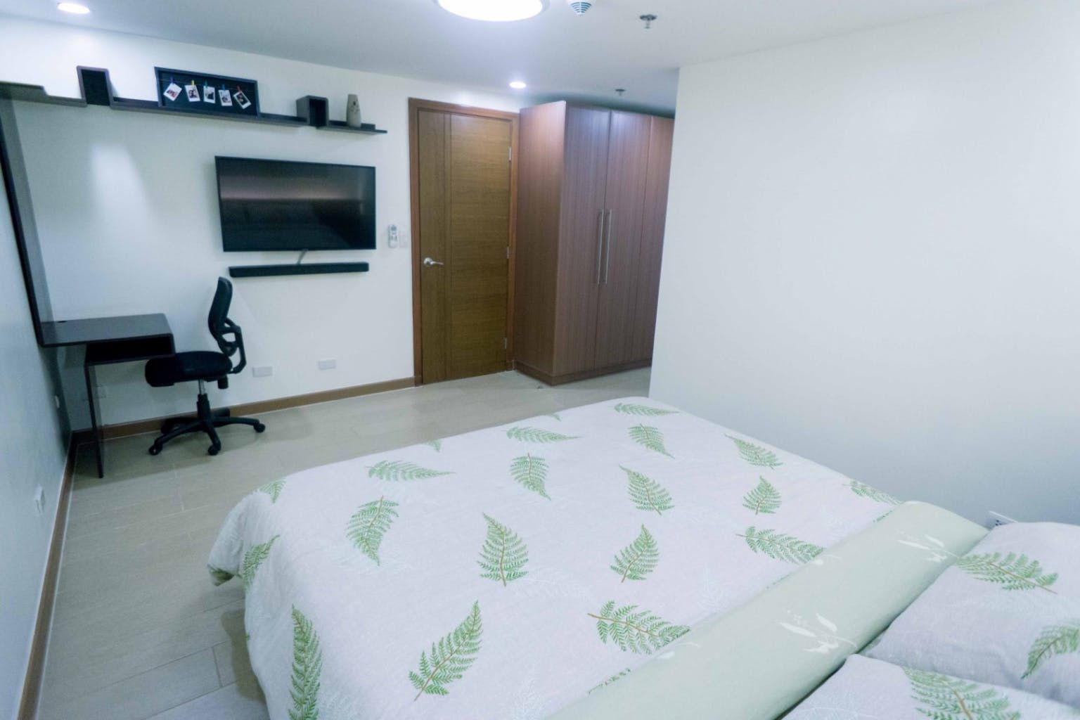 "2BR Condo for Rent in The Venice Luxury Residences, McKinley Hill, Tag"10
