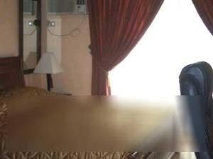 "3BR Condo for Rent in Elizabeth Place, Salcedo Village, Makati"06