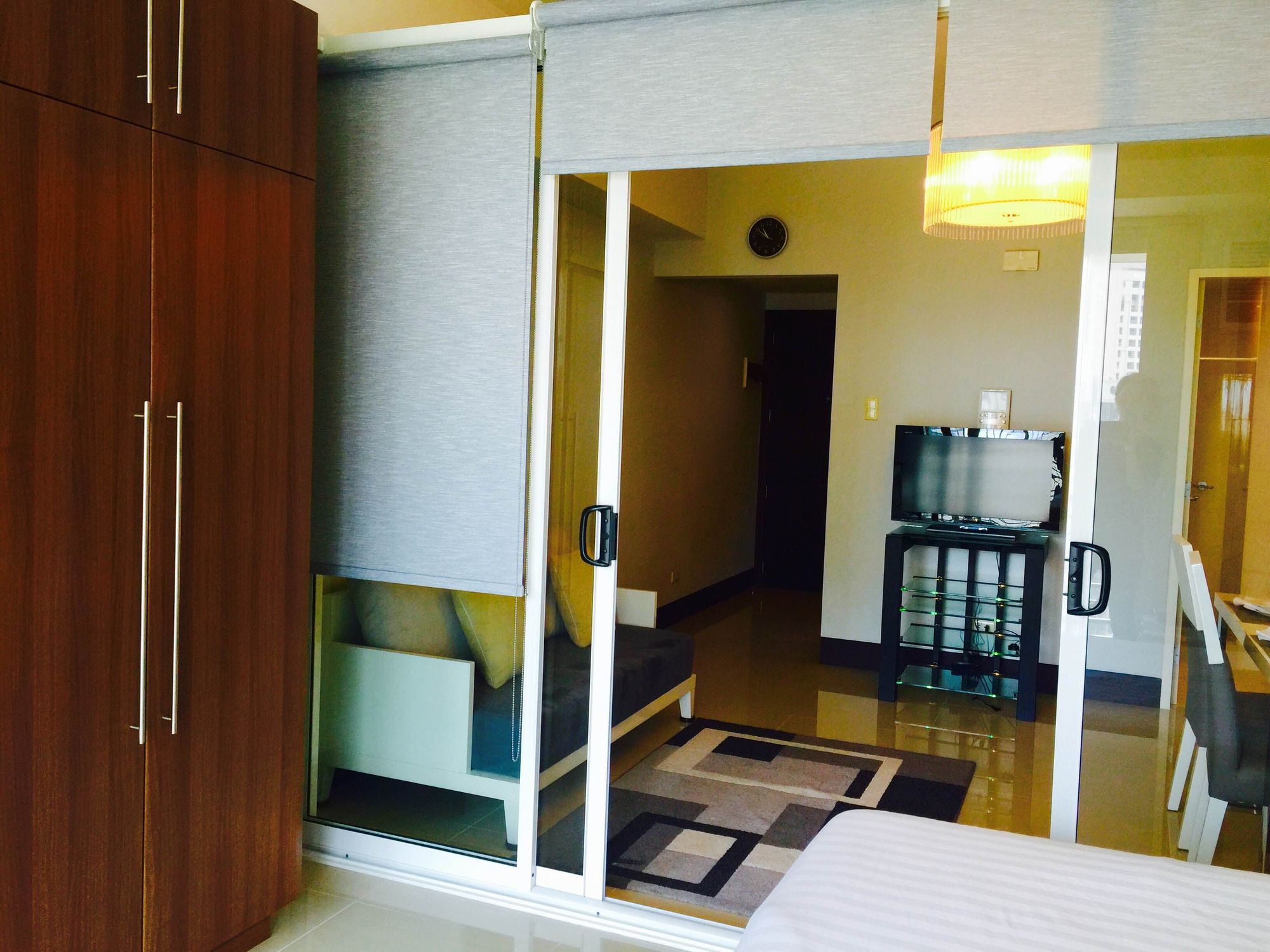 "1BR Condo for Rent in Greenbelt Excelsior, Legazpi Village, Makati"07