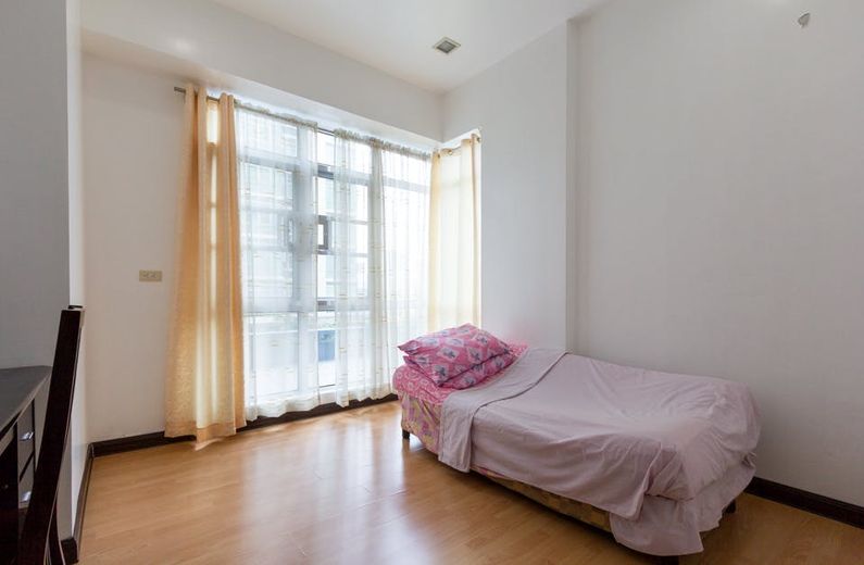 "2BR