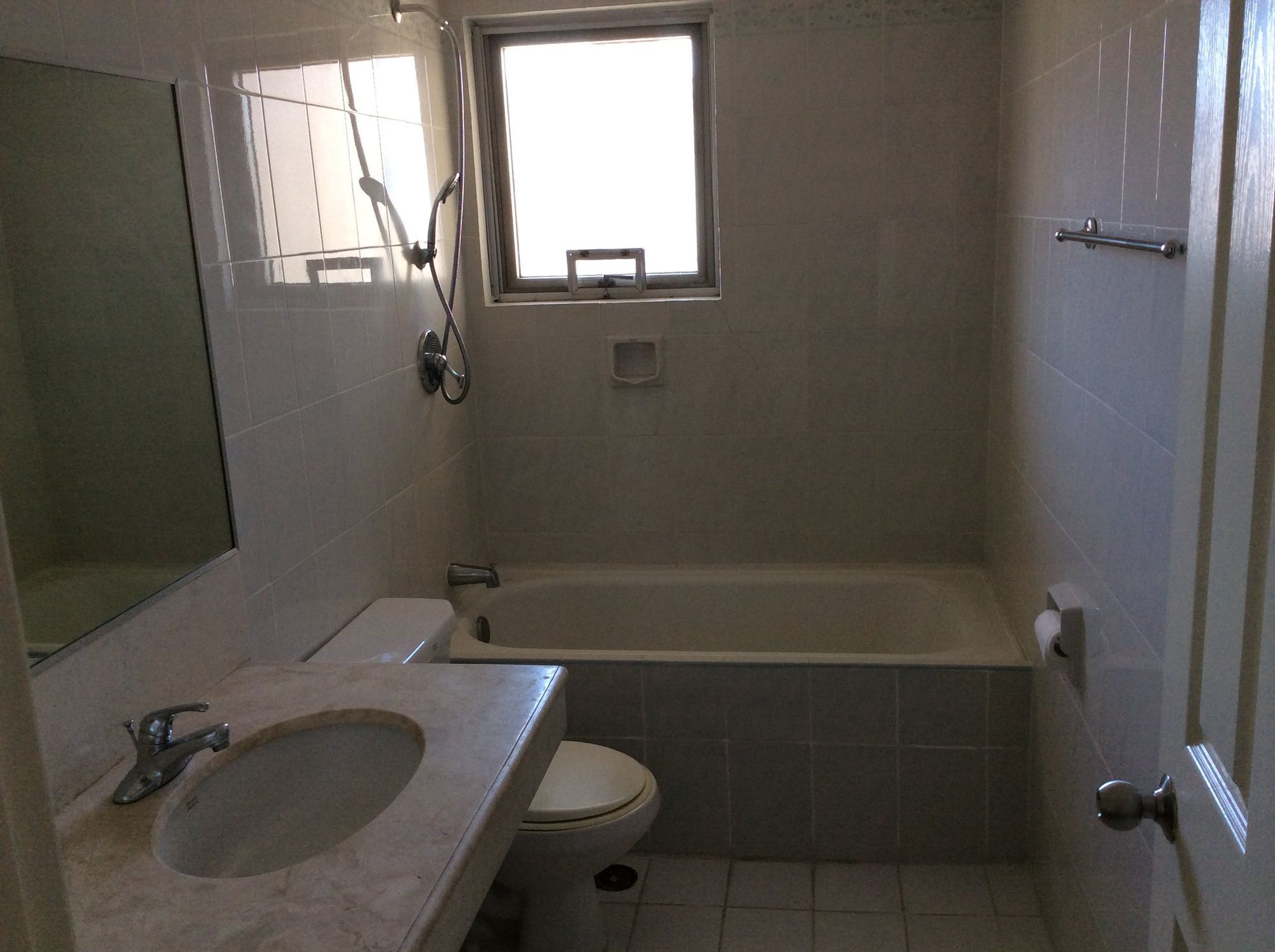 3BR Condo for Rent07