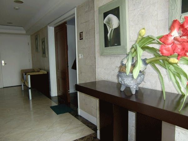 "3BR Condo for Rent in One Roxas Triangle, Urdaneta, Makati"04