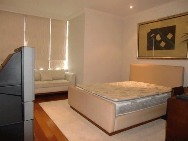 "3BR Condo for Rent in One Roxas Triangle, Urdaneta, Makati"10