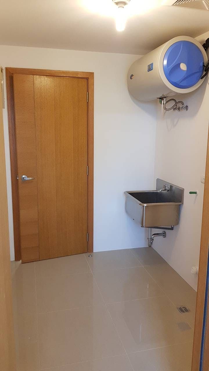 "2BR Condo for Rent in Park Terraces, San Lorenzo, Makati"08