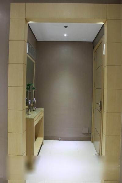 "2BR Condo for Rent in The Luxe Residences, BGC - Bonifacio Global City"08
