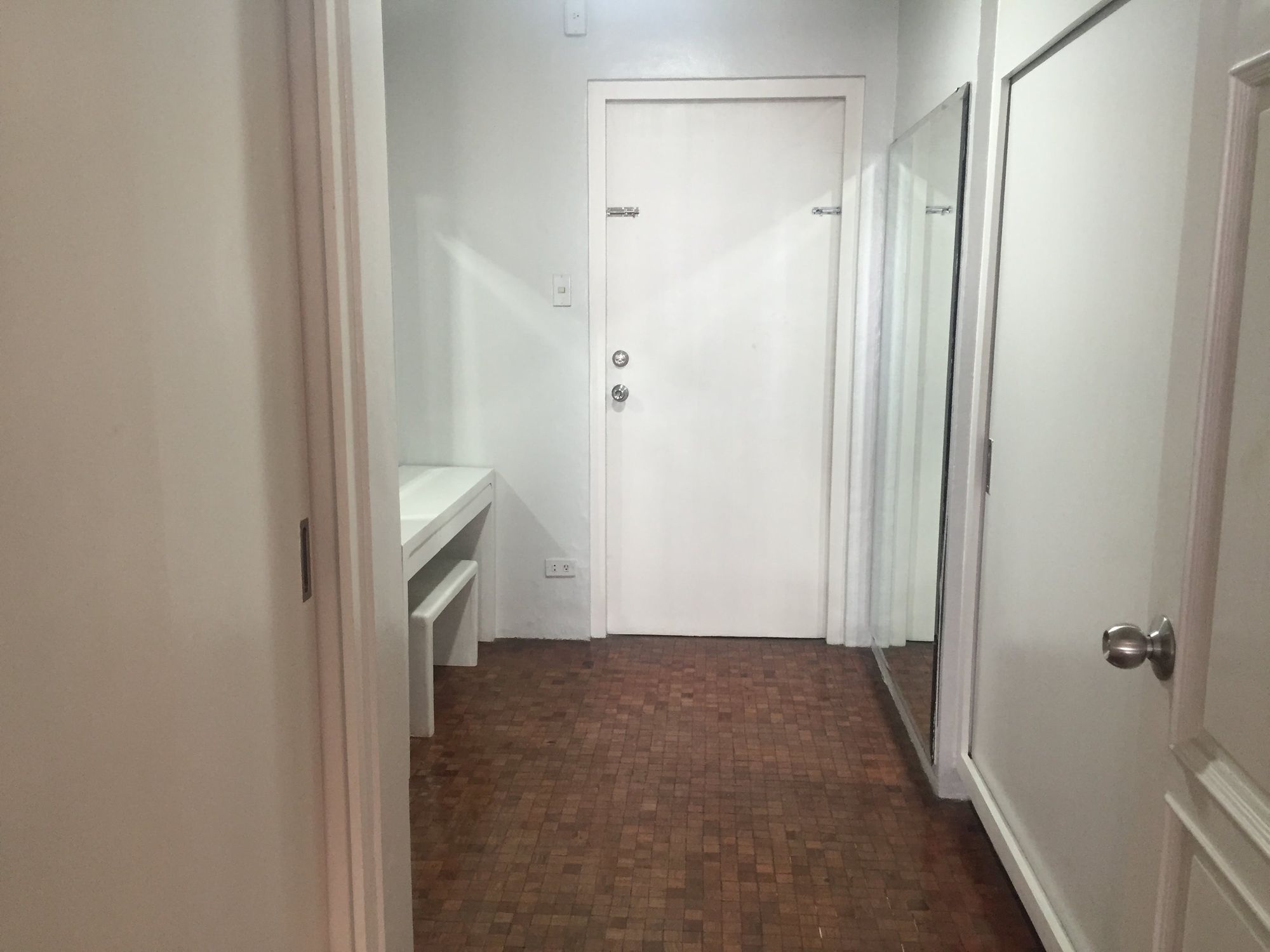 "2BR Condo for Rent in One Shangri-La Place, Ortigas Center, Mandaluyon"03