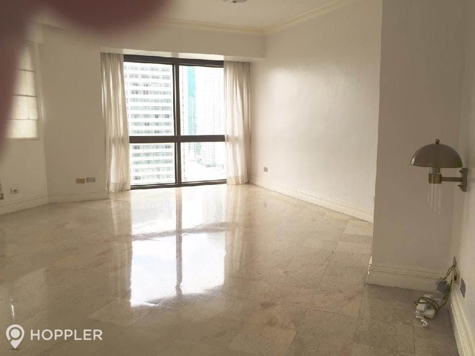 "3BR Condo for Rent in The Ritz Towers, Urdaneta, Makati"06