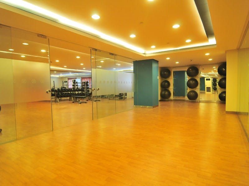 "Studio Condo for Rent in Morgan Suites Executive Residences, McKinley"06