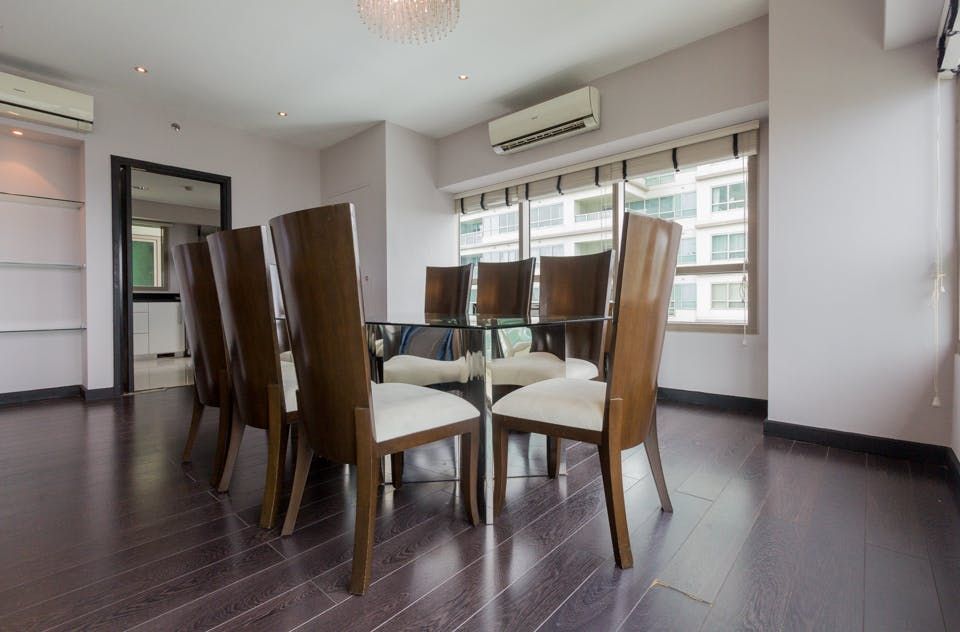 "2BR Condo for Rent in The Residences at Greenbelt, Legazpi Village, Ma"05