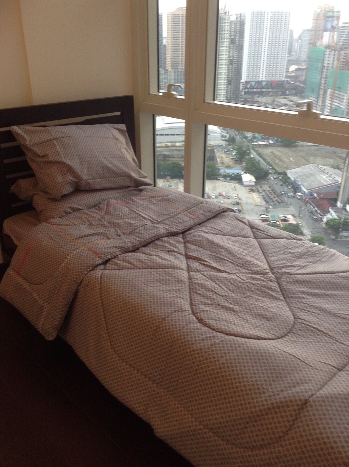 "2BR Condo for Rent in Galleria Regency, Ortigas Center, Pasig"03