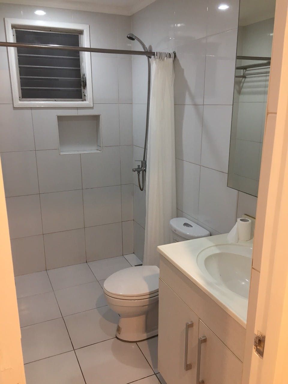 "3BR Condo for Rent in Goldland Plaza, Greenhills, San Juan"04