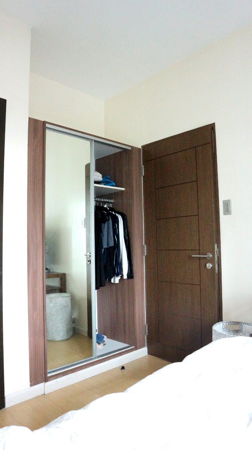 "1BR Condo for Rent in Gilmore Tower Condominium, New Manila, Quezon Ci"08