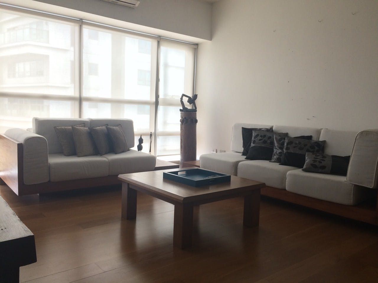 "1BR Condo for Rent in The Residences at Greenbelt, Legazpi Village, Ma"08