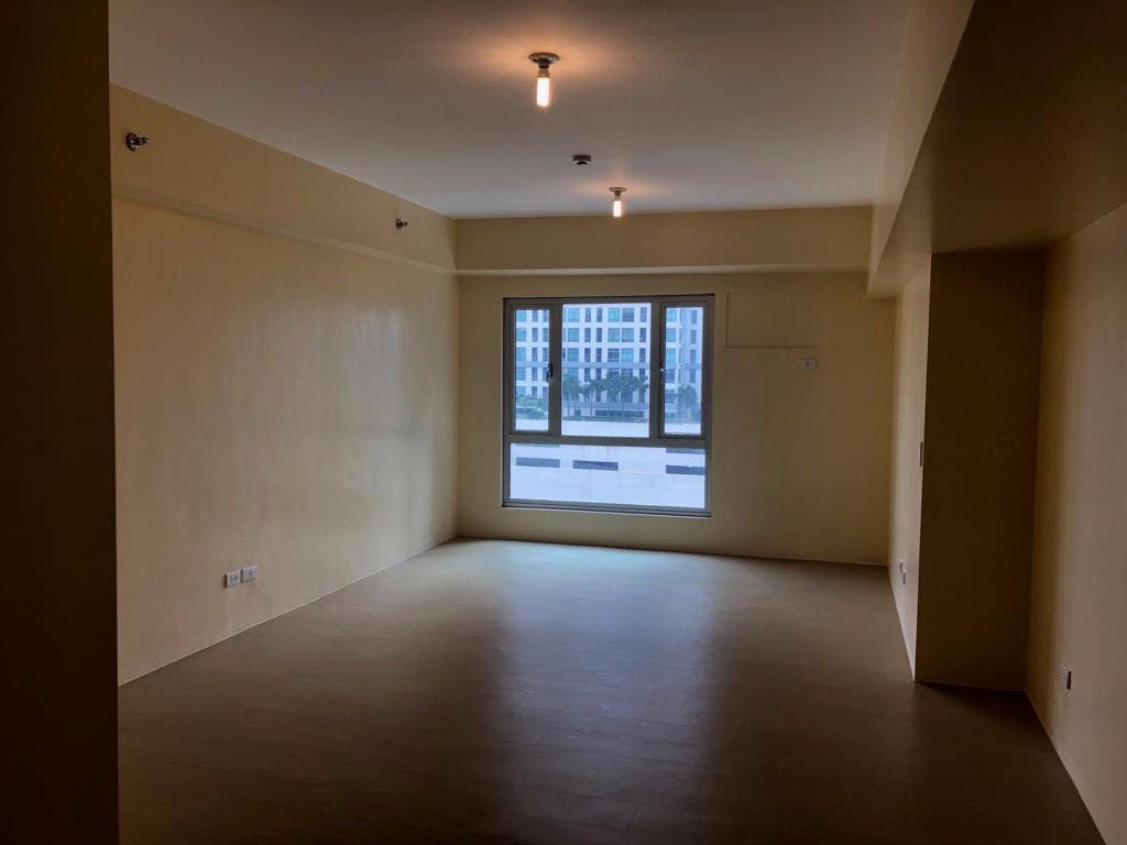 "Studio Condo for Rent in Avida CityFlex Towers, BGC - Bonifacio Global"09