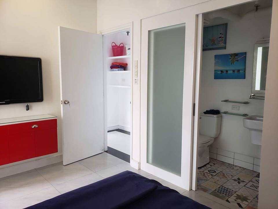 "2BR Condo for Rent in Sunette Tower, Poblacion, Makati"04