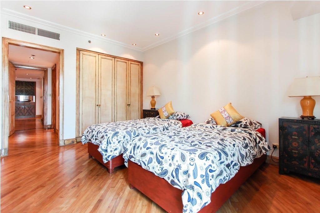 "3BR Condo for Rent in Luna Gardens, Rockwell Center, Makati"08