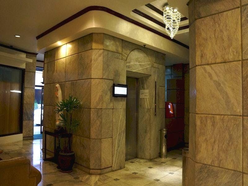 "1BR Condo for Rent in Sunette Tower, Poblacion, Makati"05