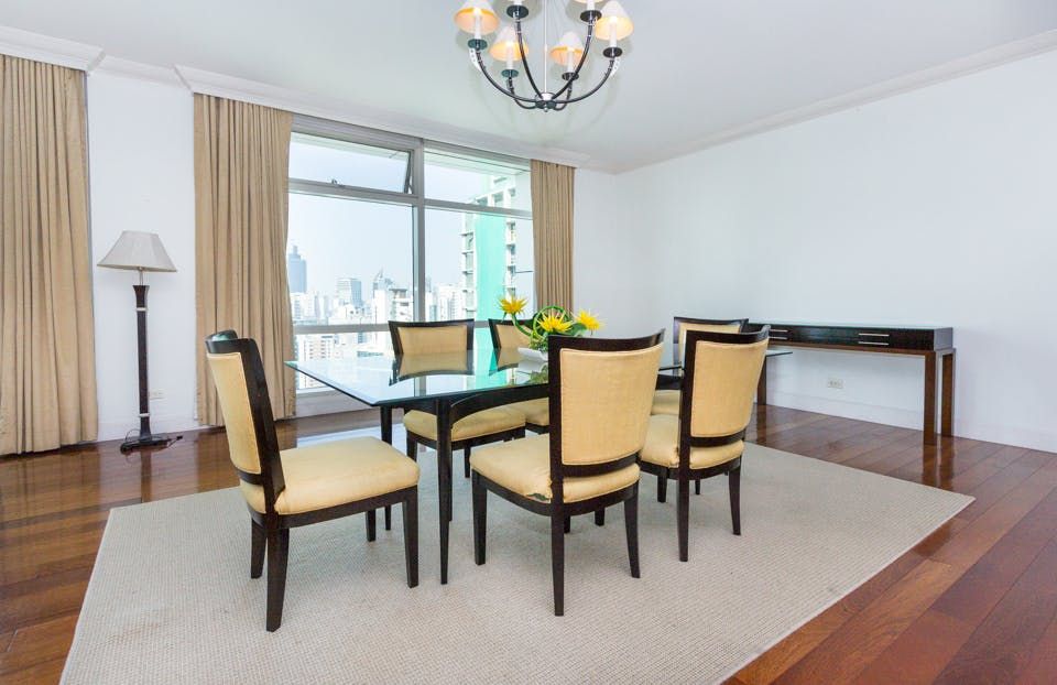 "3BR Condo for Rent in One Roxas Triangle, Urdaneta, Makati"04