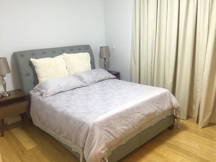 "1BR