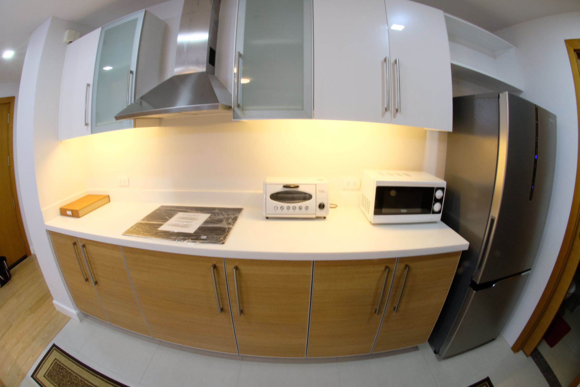 "1BR Condo for Rent in Park Terraces, San Lorenzo, Makati"04