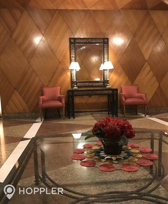 "1BR Condo for Rent in Alpha Salcedo, Salcedo Village, Makati"05