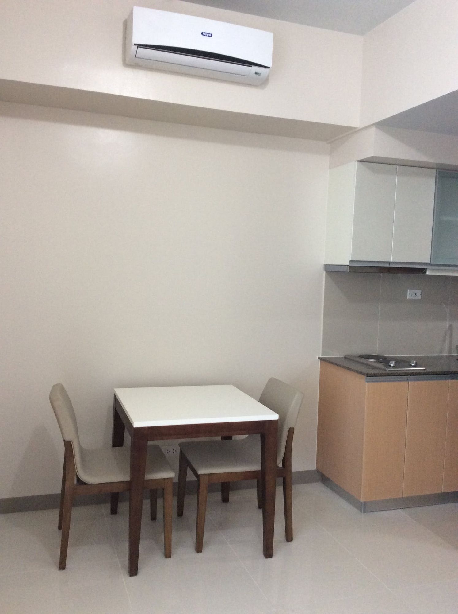 "Studio Condo for Rent in One Uptown Residence, BGC - Bonifacio Global"09