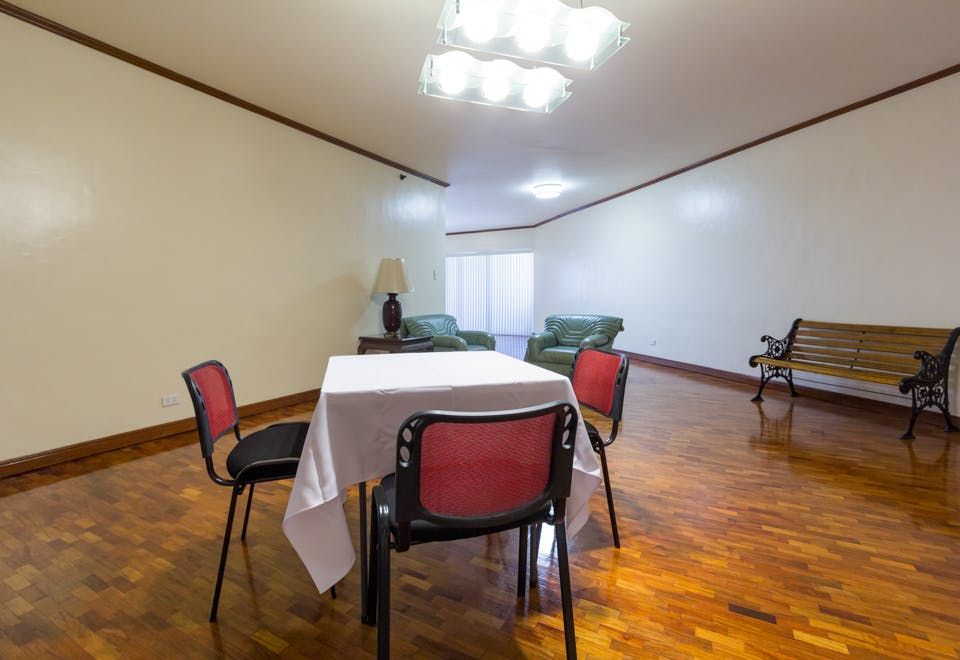 "3BR Condo for Rent in The Ritz Towers, Urdaneta, Makati"07