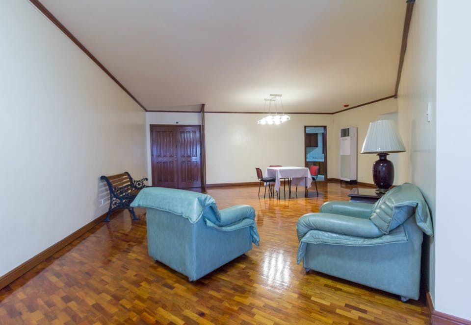 "3BR Condo for Rent in The Ritz Towers, Urdaneta, Makati"09