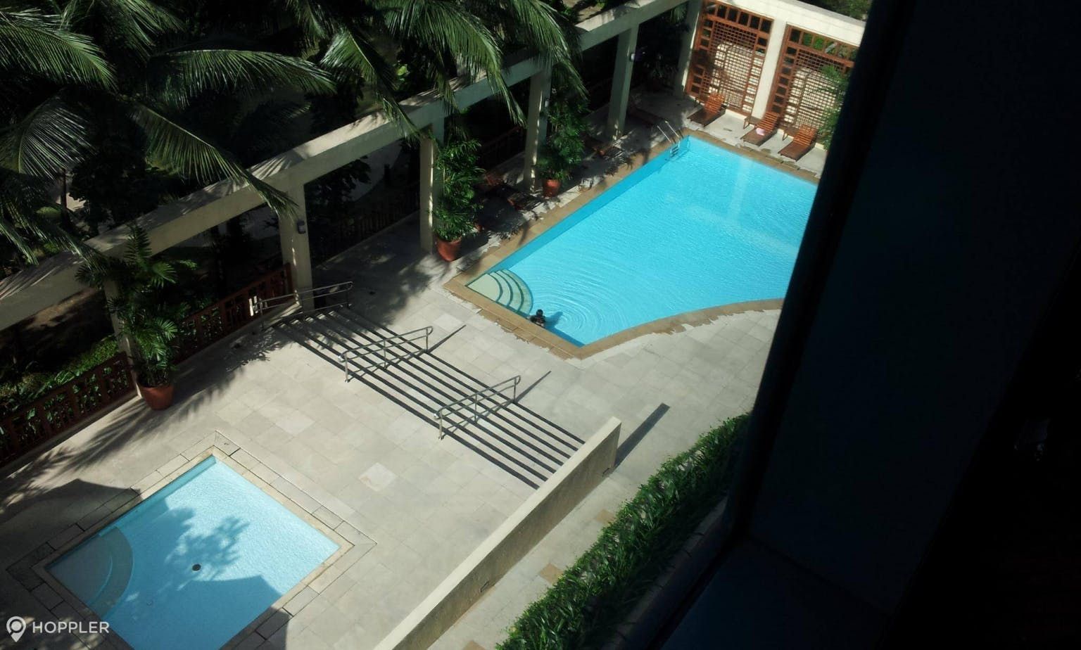 "Studio Condo for Rent in Hidalgo Place, Rockwell Center, Makati"05