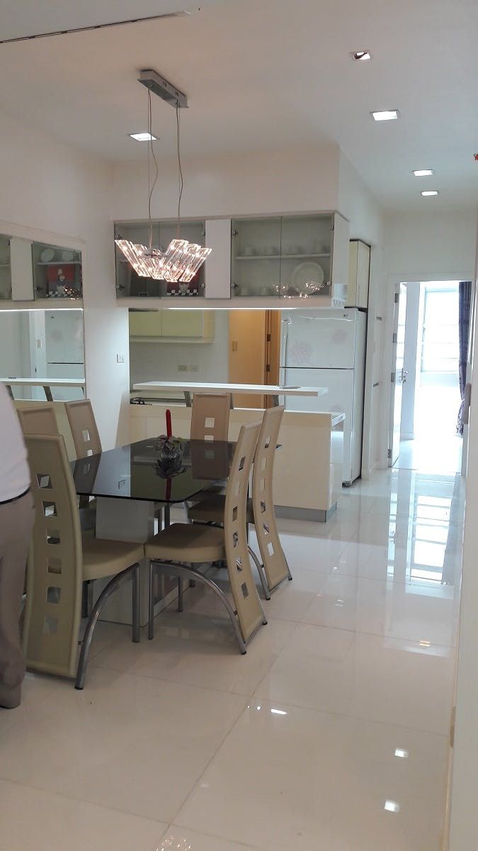 "3BR Condo for Rent in The Grand Hamptons, BGC - Bonifacio Global City,"05