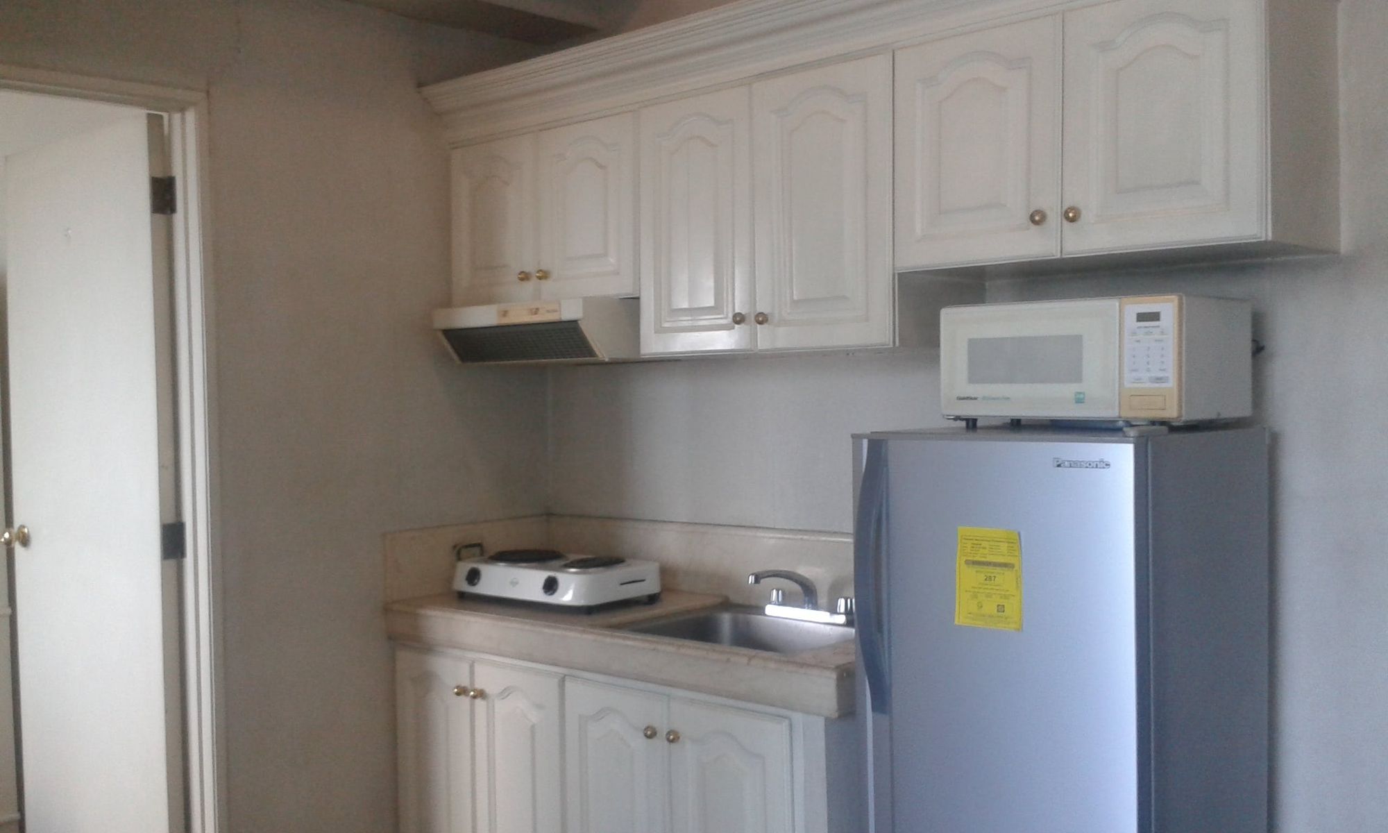 "1BR Condo for Rent in Asian Mansion II, Legazpi Village, Makati"07