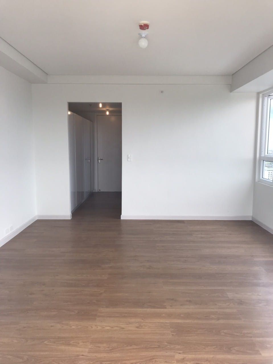 "3BR Condo for Rent in Sonria, Madrigal Business Park, Muntinlupa"05