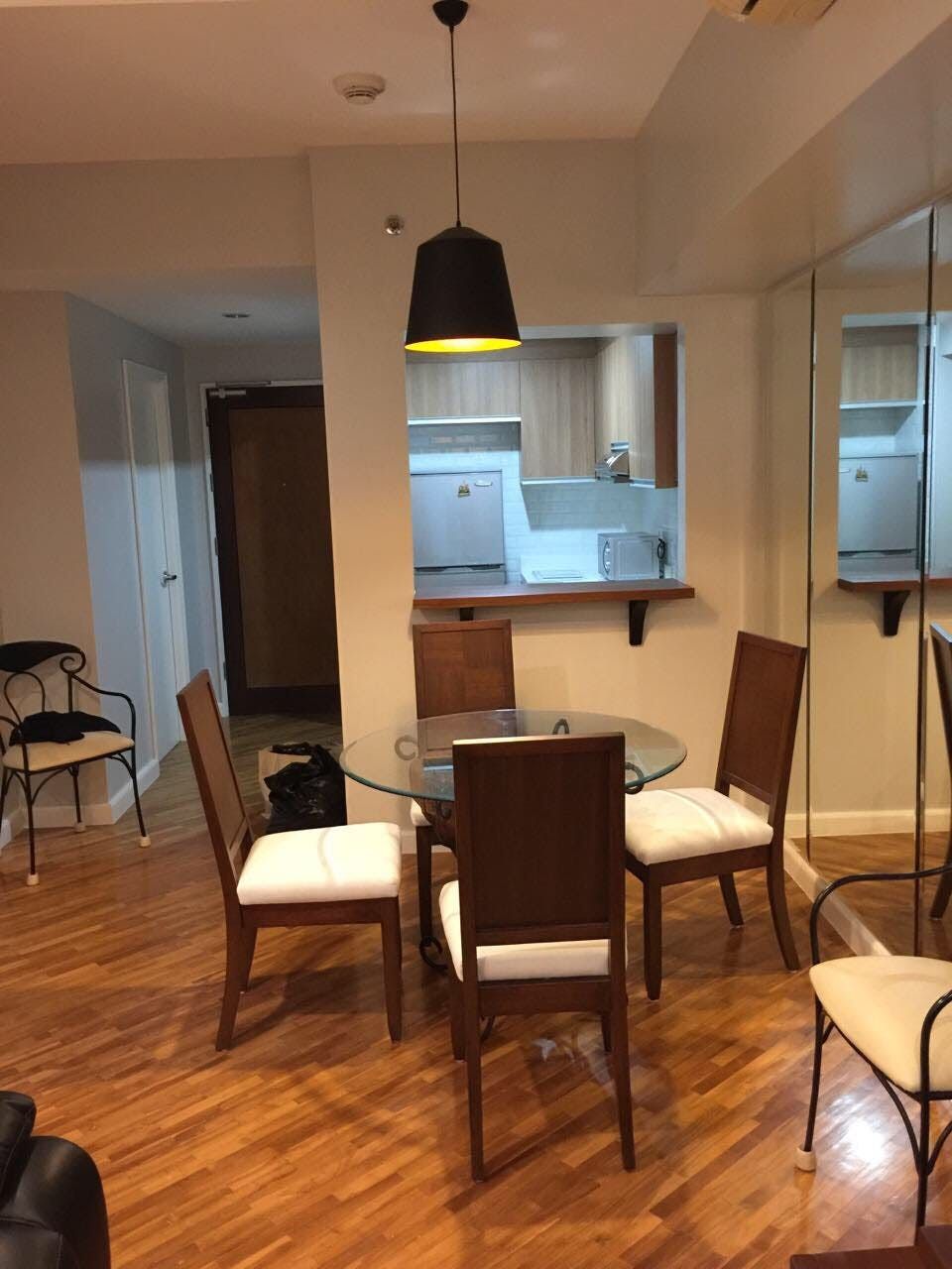 "1BR Condo for Rent in Joya Lofts and Towers, Rockwell Center, Makati"06