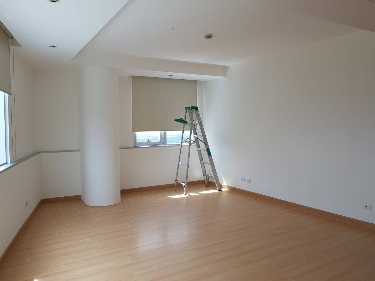 "2BR Condo for Rent in Regent Parkway, BGC - Bonifacio Global City, Tag"08