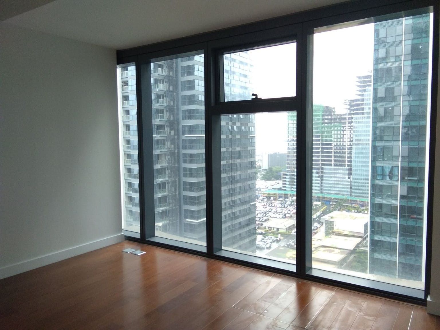 "2BR Condo for Rent in Grand Hyatt Manila Residences, BGC - Bonifacio G"04