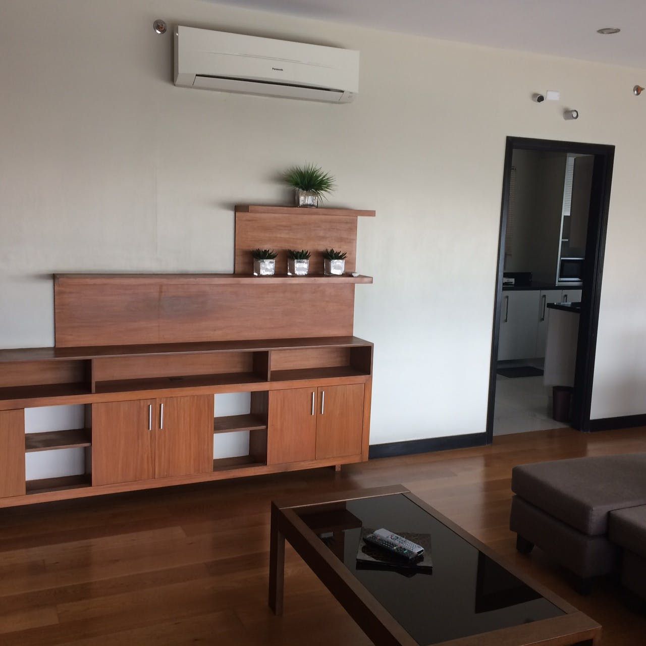 2BR Condo for Rent04