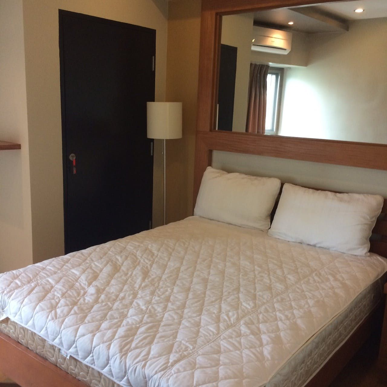 2BR Condo for Rent09