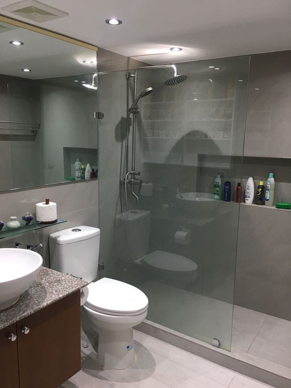 "2BR Condo for Rent in Century Plaza, Legazpi Village, Makati"08